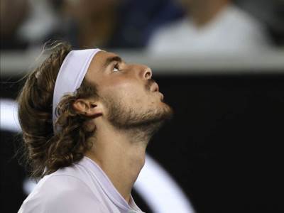  Stefanos-Cicipas-poraz-3.-kolo-Australijan-Open-od-Milos-Raonic-0-3 