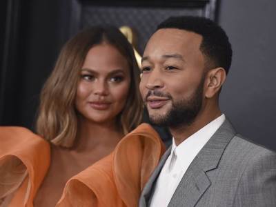  Haljinom na dodjeli Gremija potvrdila da nikad NE NOSI gaće i brus! 