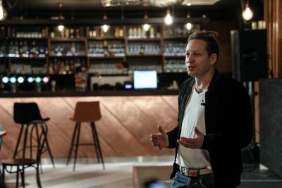  Sin slavnog šansonjera Šarla Aznavura o svom ocu i dokumentarcu o njemu! 