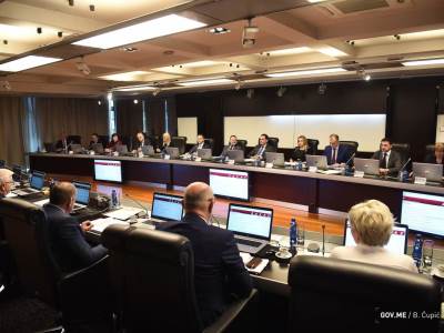  U Vladinom paketu pomoći i odlaganje plaćanja kredita na tri mjeseca!? 