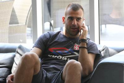  Škuletićev maler: Potpisao ugovor pa slomio ruku posle ŠEST dana 