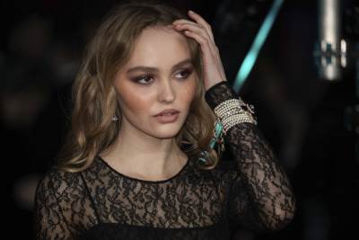  Model, lepotica, glumica i kćerka Džonija Depa! (FOTO) 
