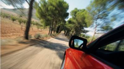  Kažnjen vozač: Prekoračio brzinu za više od 100 km/h 