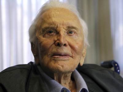  OVAKO je Kirk Daglas prestao da puši: "Ko je jači - ti ili ja?" 