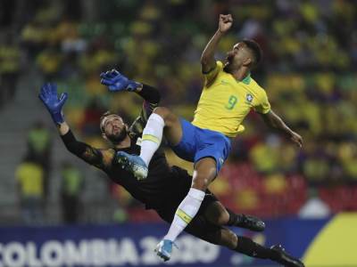  Autogol koji se rijetko viđa: A, možda i nije gol (VIDEO) 