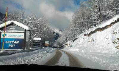  Nevreme-u-Evropi-Vetar-srusio-krov-na-skijalistu-i-ubio-dve-osobe 