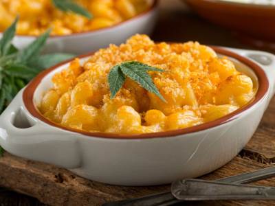  ORIGINALNI RECEPT za čuveni američki specijalitet: MAKARONI SA SIROM 