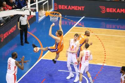  Uros-Lukovic-slavlje-Mornar-Zvezda-71-64 