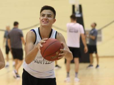  Partizanov biser na prestižnom kampu na NBA Ol star vikendu 