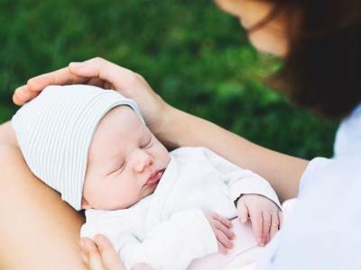  BABY Aliexpress? Majka pokušala da PRODA bebu preko interneta 