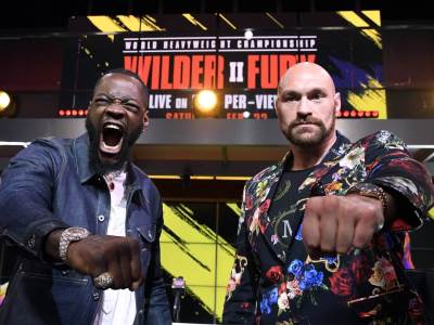  Opasno "kuva" pred borbu godine: Vajlder i Fjuri se vređali i gurkali 