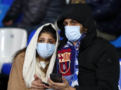  Masku, pa na stadion: Ljubav prema fudbalu nadjačala strah od virusa! 