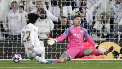  DOK NEMA FUDBALA: Iska žena ubedila da postane glumac 