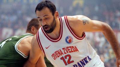  Vlade Divac - prvi Srbin koji...  