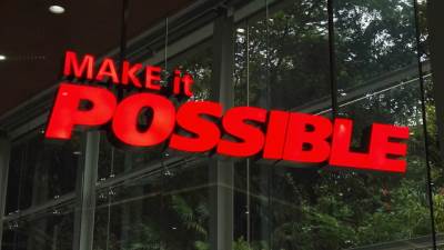  Prst u oko Americi - Huawei 5G fabrika niče u Evropi! 