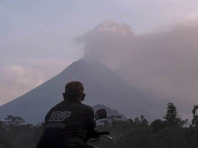  Vulkan-Merapi-proradio 