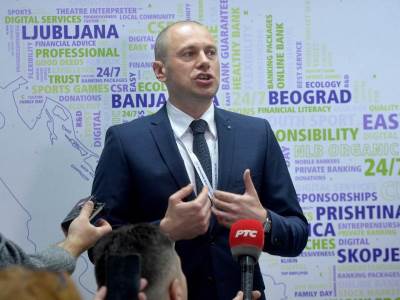  Komercijalna-banka-ostaje-kao-brend 