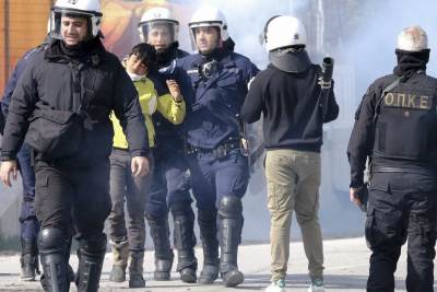  Rastu tenzije na granici Evrope: 100.000 migranata izašlo iz Turske 