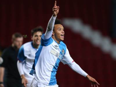  Ostarilo se: Unuk Jana Rajta, a sin Šona Rajt-Filipsa, nova zvezda fudbala! 