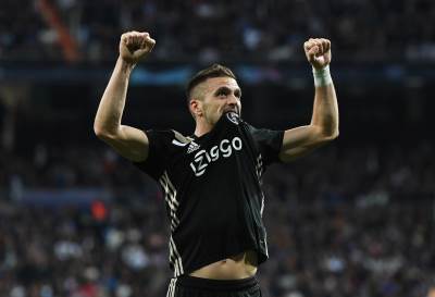  U Ajaksu NIŠTA ne funkcioniše: Tadić se tokom meča dere na saigrača (VIDEO) 