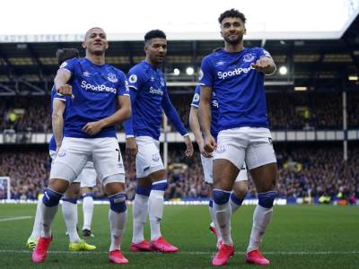  Everton-fudbaler-ima-korona-virus 