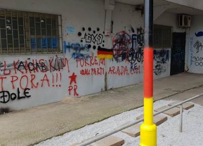  Njemačke trobojke u Podgorici nikom ne smetaju!? (FOTO) 