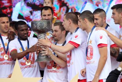  Fudbalske-lige-i-Liga-sampiona-se-odlazu-duza-sezona-do-kraja-juna 