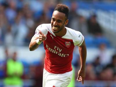  Igrao je za Arsenal 12 godina, a sada Obamejanga vidi u Mančesteru! 