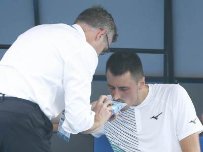  Teniserka razotkrila Tomića: Lagao je da ima koronu! 