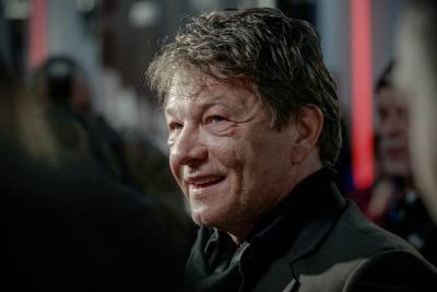  dragan bjelogrlic sestre 