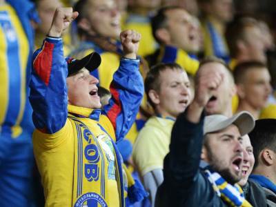  Pa nisu ni oni ludi: Navijači u Belorusiji traže PREKID prvenstva 