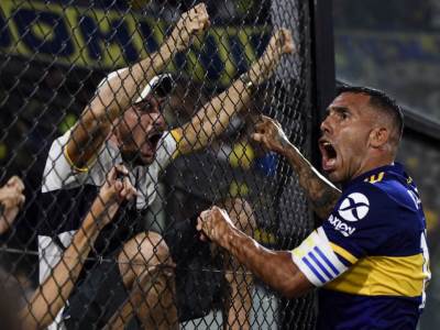  Karlos-Tevez-Boka-Juniors-produzetak-ugovora-poklanja-novac 