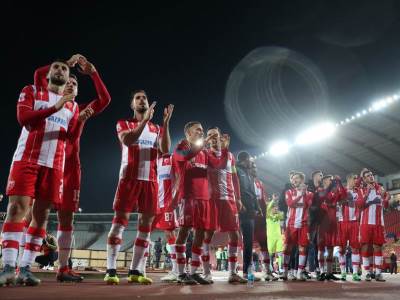  Zvezdini fudbaleri pristali na SMANJENJE PLATA! 