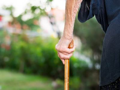  Baka Ada ima 104 godine i POBIJEDILA JE korona virus! 