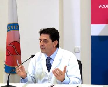  Lazović: Tablete su moja lična terapija 