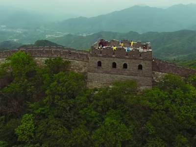  Kina će javno objavljivati listu turista koji se ponašaju kao STOKA 