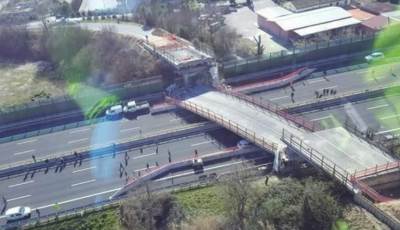  Horor: SRUŠIO SE MOST, povređen kamiondžija! 