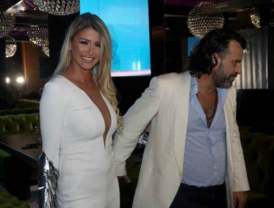  ZABORAVIO NA MISICU: Aca Lukas ponovo u vezi - posle burne veze s plavušom, brineta?! (FOTO) 