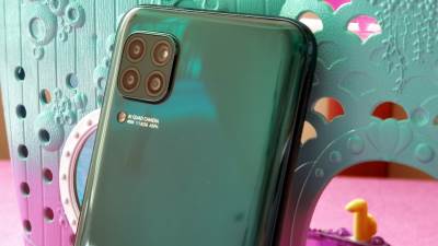  Huawei P40 Lite vaš čeka: Cena ispod 300 €, 6 + 128 GB, 4 AI kamere (VIDEO) 