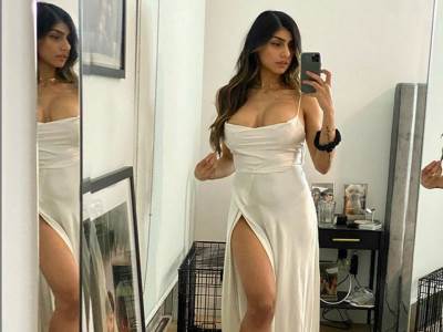  Mia Kalifa ponosno predstavlja... (FOTO, VIDEO) 