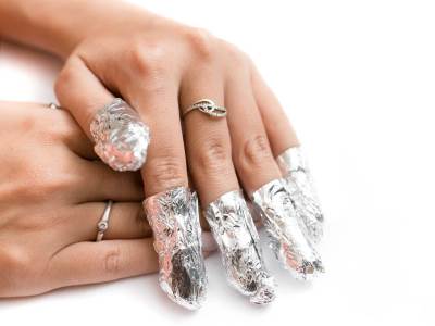  Kako da skinete gel lak kod kuće, a da ne upropastite nokte 