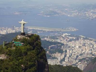  UŽAS: Sa koronom se bore, a odmah do njih leševi! 