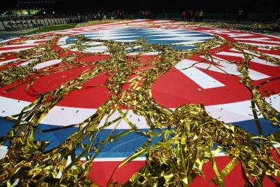  Šta ti je velikan: Prodali 100.000 maski u bojama kluba za 24 sata! 