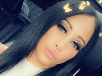  Ne radi nigde, ali nedeljno troši 3.000 funti na brendiranu garderobu! 