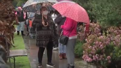  NESTVARNE scene iz Švajcarske: Kilometarski redovi za besplatan obrok! 