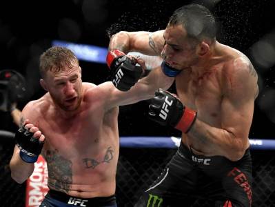  UFC-249-Toni-Ferguson-Dzastin-Goatje-u-borbi-veceri-Senzacija 