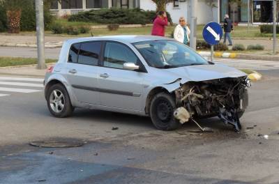  ŽESTOK udes u Baru: Za djelić sekunde izbjegnuta tragedija! (FOTO) 