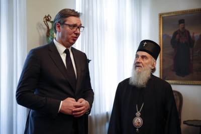  Vučić i Irinej zabrinuti hapšenjem sveštenstva: Postupajmo pribrano i mirno 