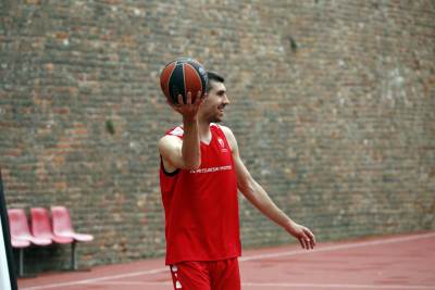  Iz Zvezde stiže poruka za porukom: Nije realno da se igra 