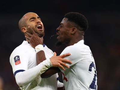  Zvezdi Totenhema da ukinu Instagram! 